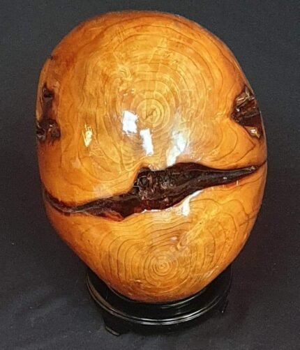 Ein ovales Meisterwerk aus Holz